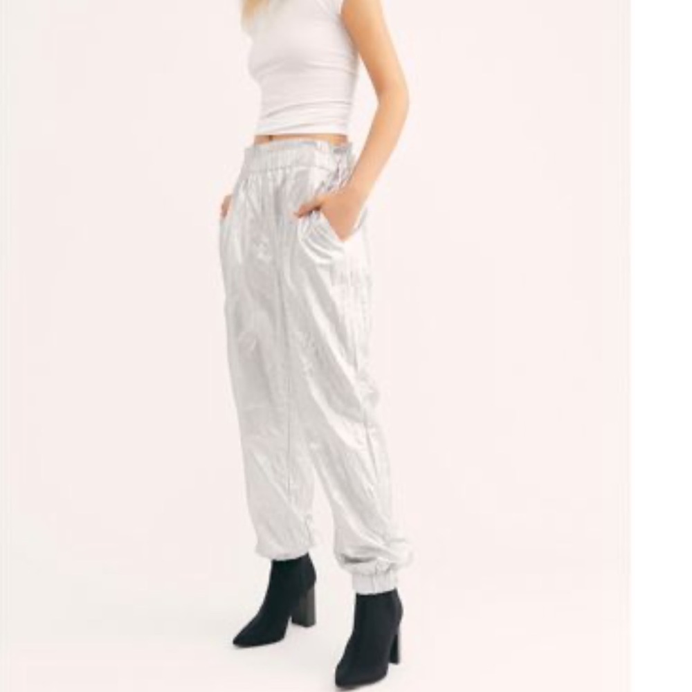 NWOT Free People Heavy Metal Silver Pants Z22-8